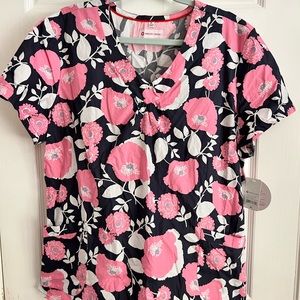 Scrub top printed